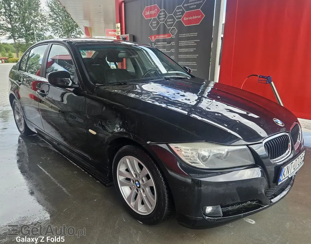 BMW Seria 3 318d EU6