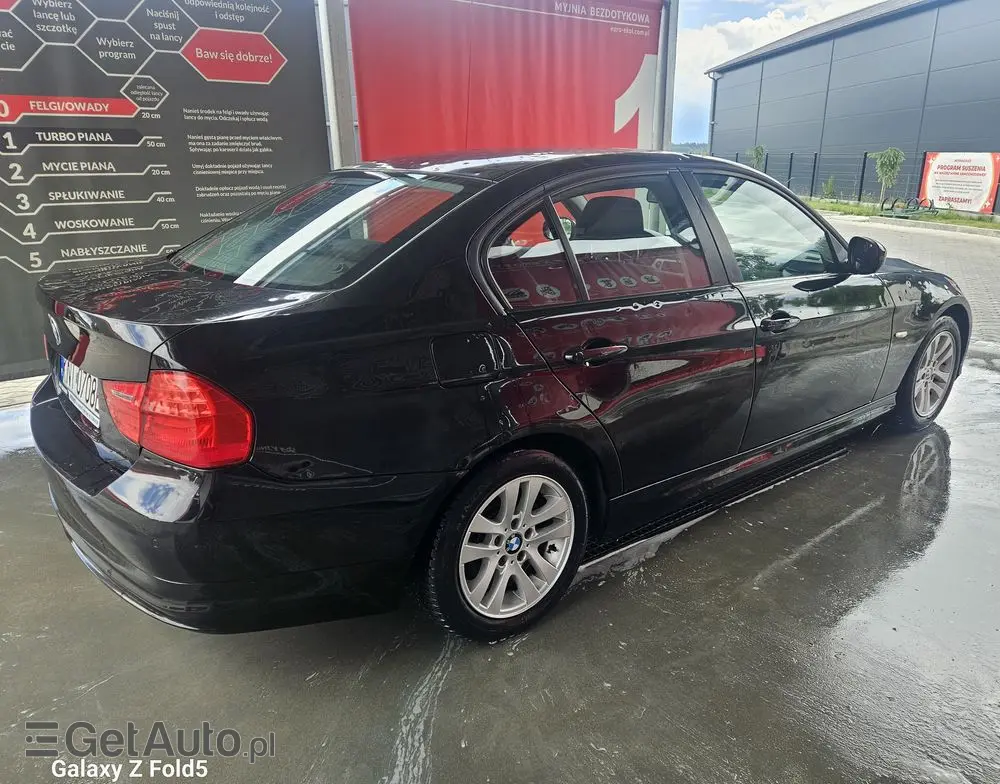 BMW Seria 3 318d EU6