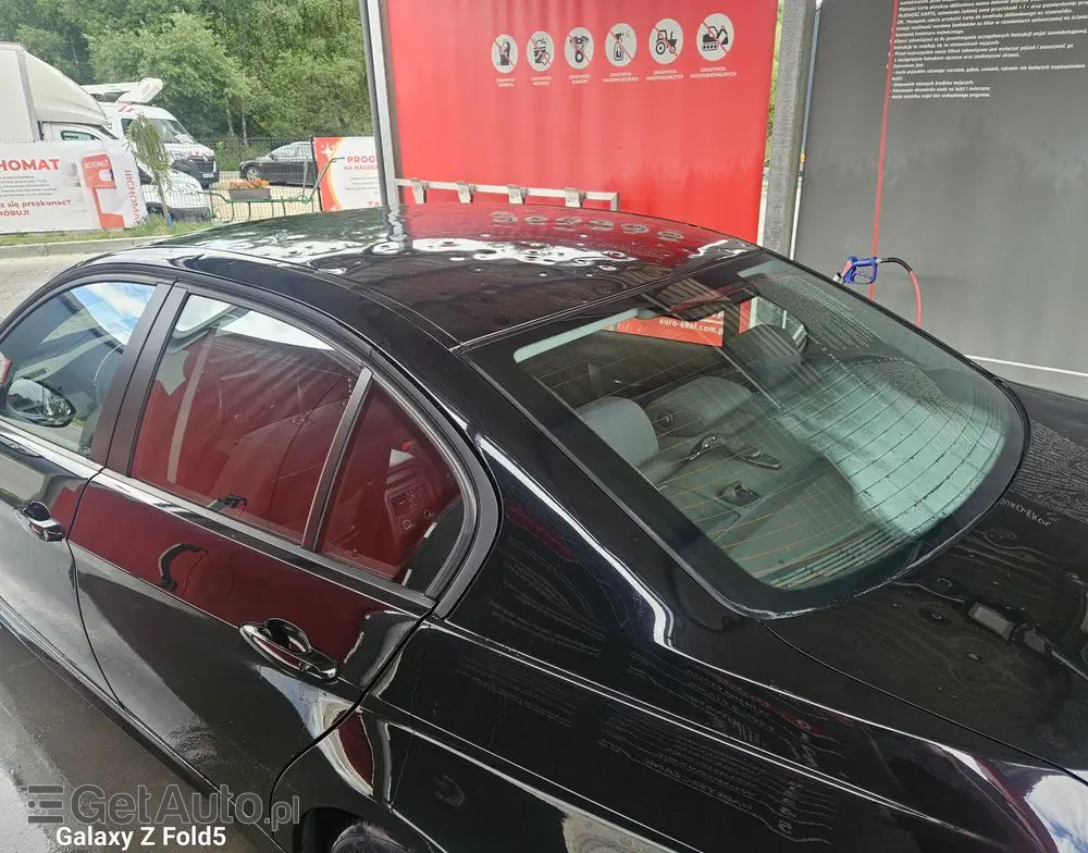 BMW Seria 3 318d EU6