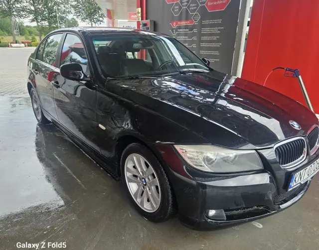 BMW Seria 3 318d EU6