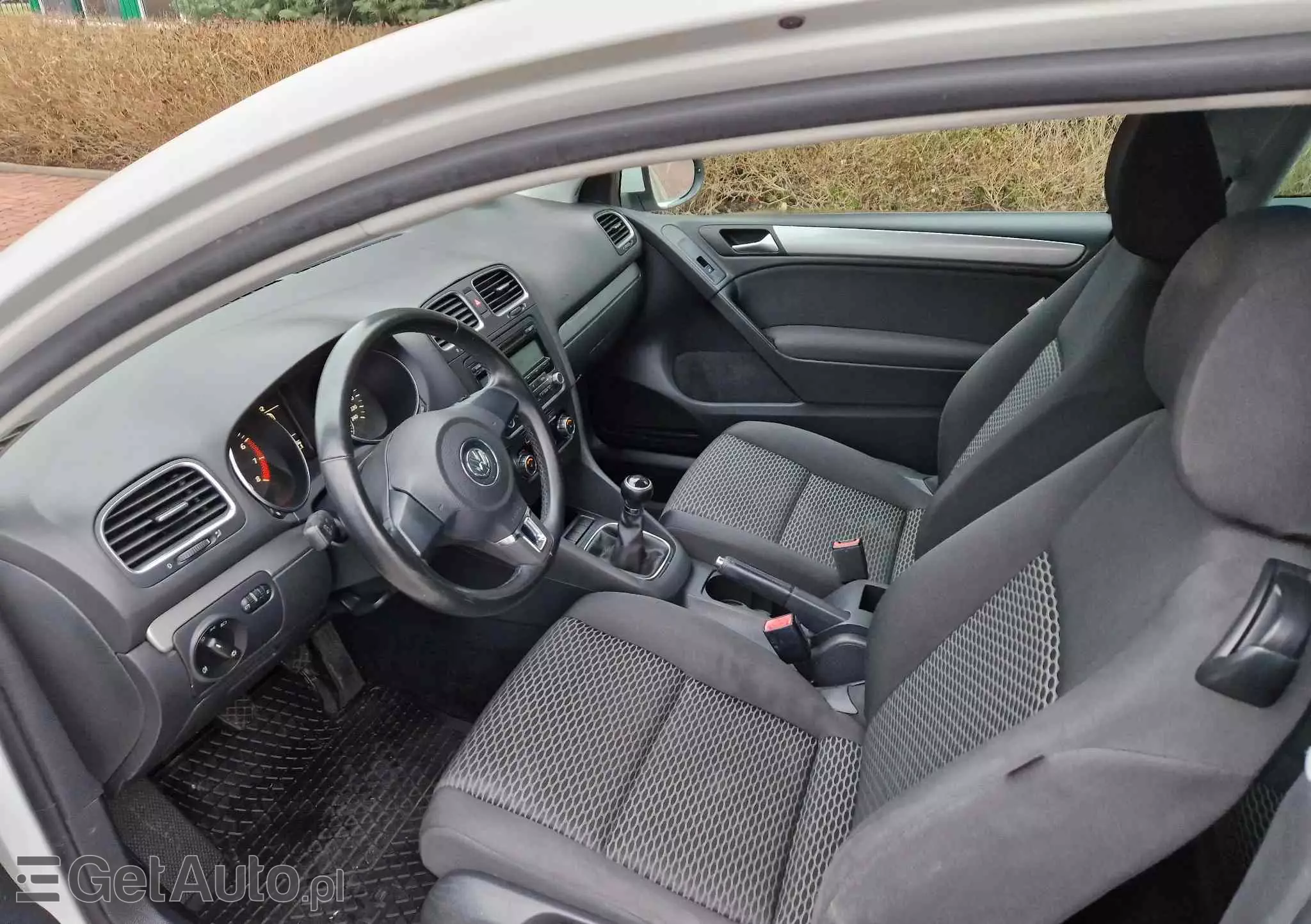 VOLKSWAGEN Golf 1.6 Edition