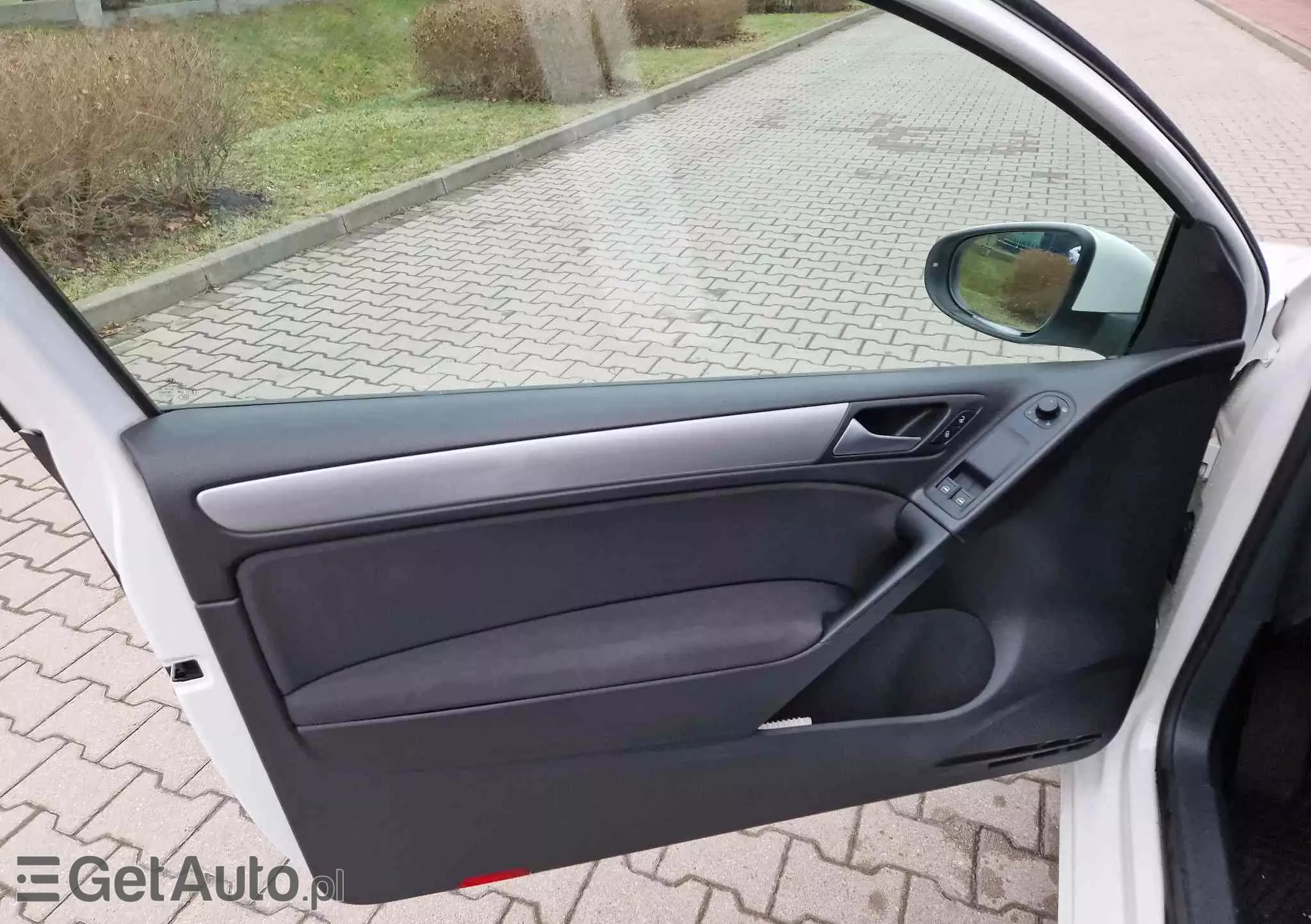 VOLKSWAGEN Golf 1.6 Edition