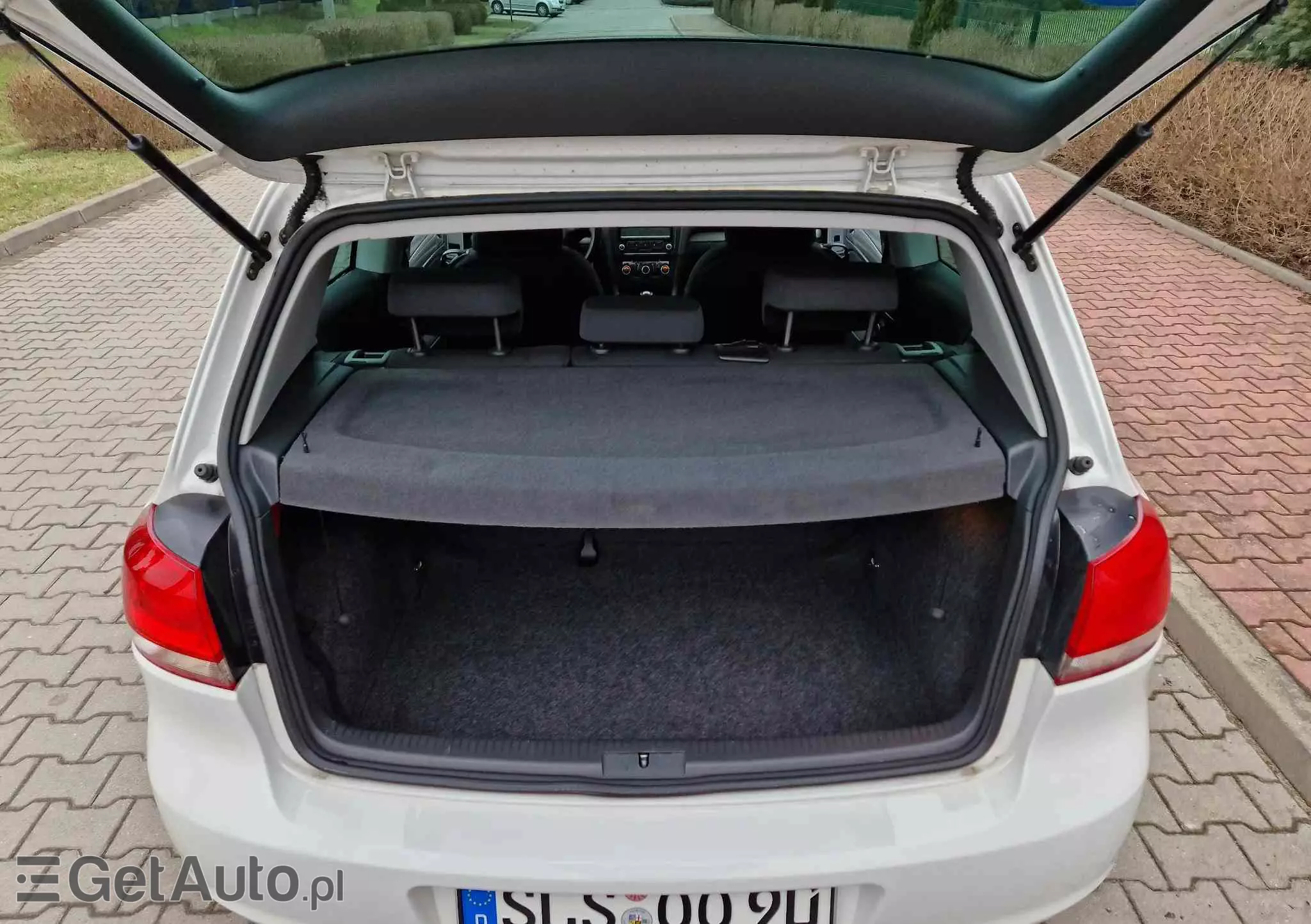 VOLKSWAGEN Golf 1.6 Edition