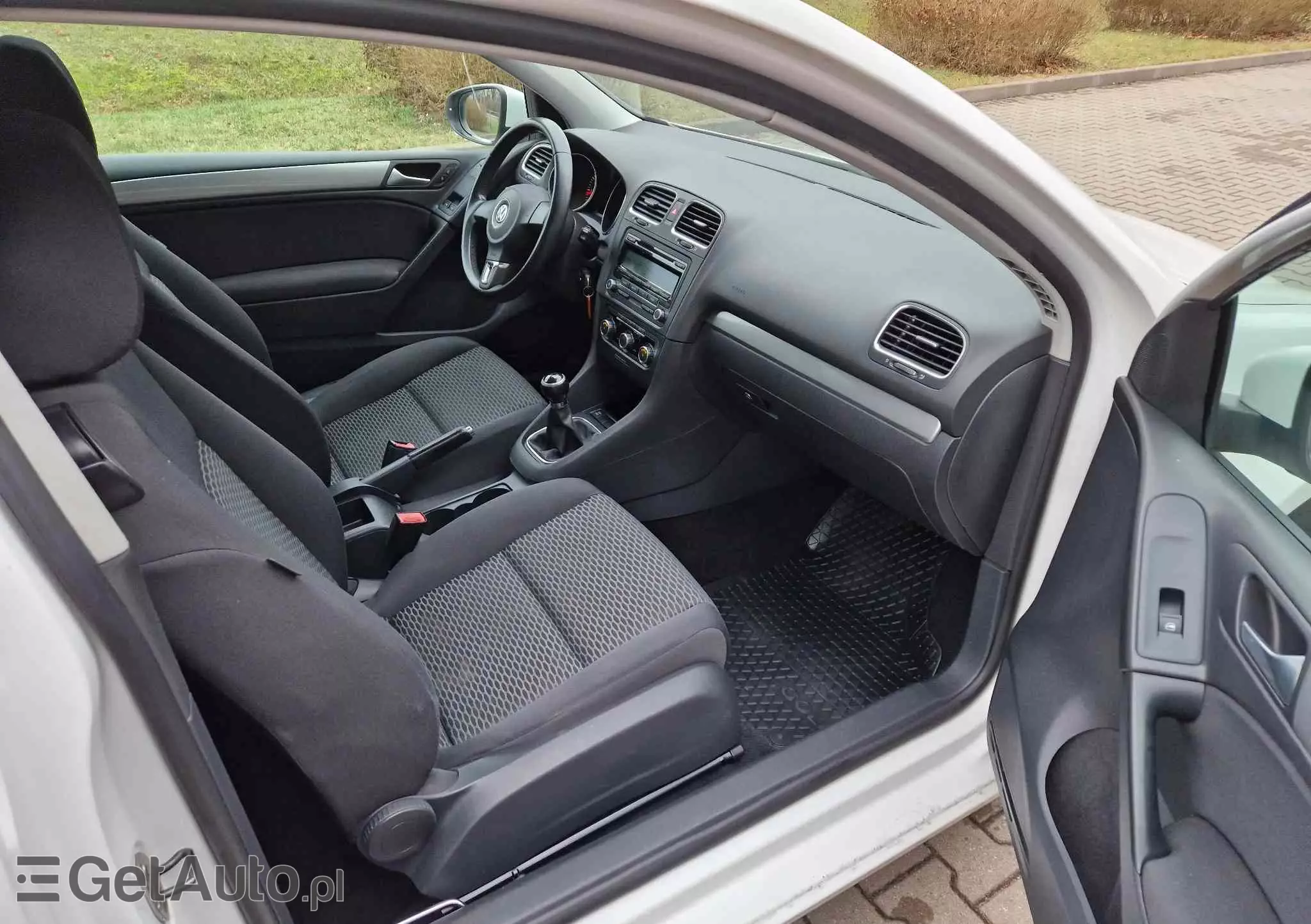 VOLKSWAGEN Golf 1.6 Edition