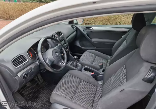 VOLKSWAGEN Golf 1.6 Edition