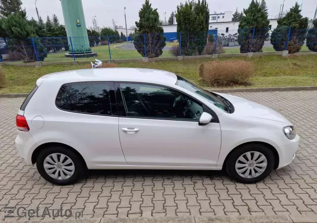VOLKSWAGEN Golf 1.6 Edition