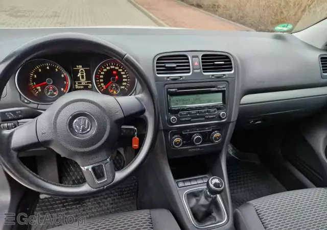 VOLKSWAGEN Golf 1.6 Edition
