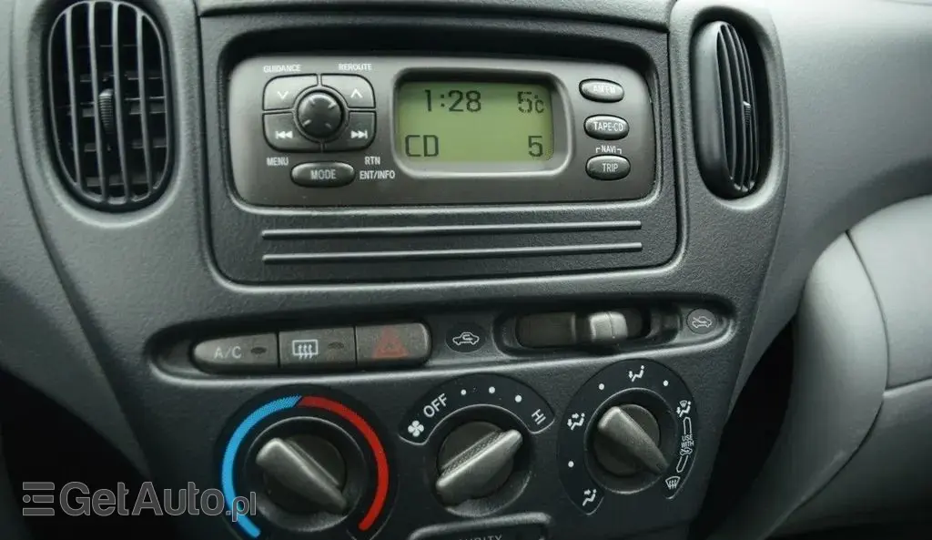 TOYOTA Avensis Verso 