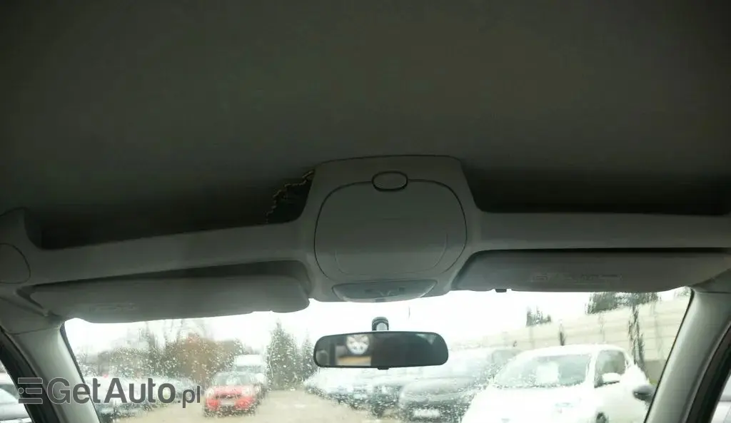 TOYOTA Avensis Verso 