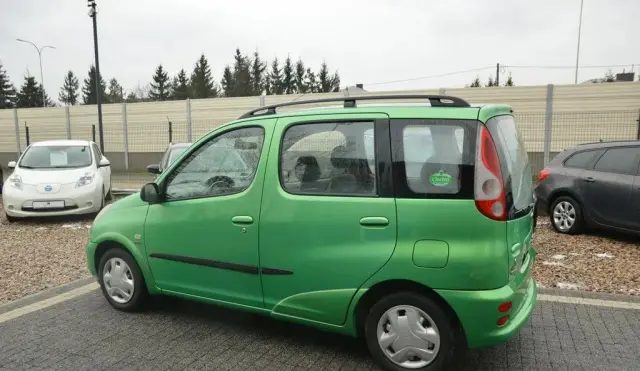 TOYOTA Avensis Verso 