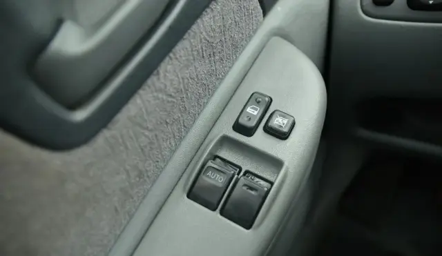 TOYOTA Avensis Verso 