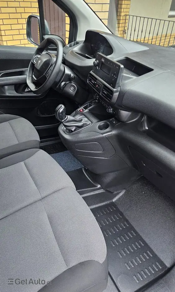 PEUGEOT PARTNER 