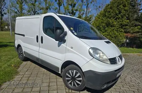 RENAULT Trafic 