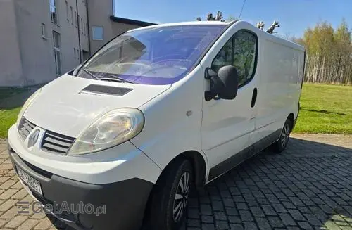 RENAULT Trafic 