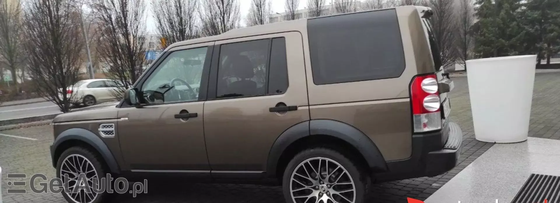 LAND ROVER Discovery 