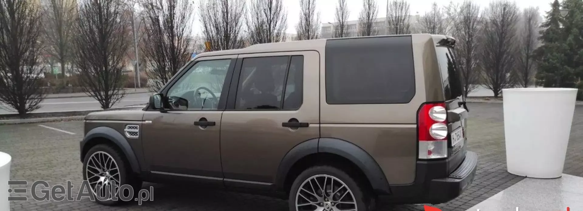 LAND ROVER Discovery 