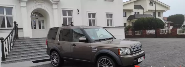 LAND ROVER Discovery 