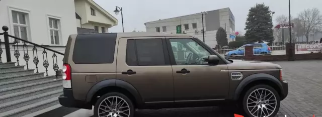 LAND ROVER Discovery 