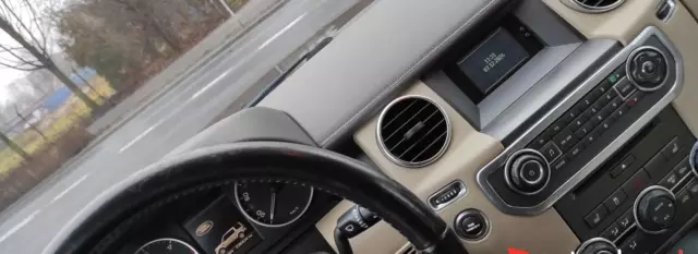 LAND ROVER Discovery 