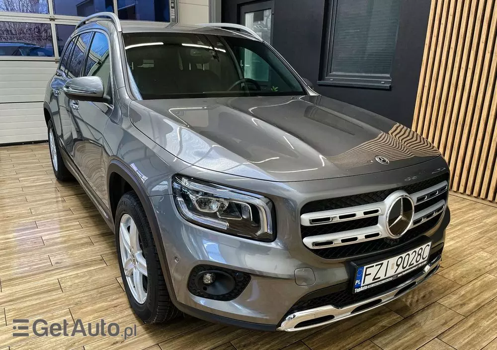 MERCEDES-BENZ GLB 200 d 8G-DCT