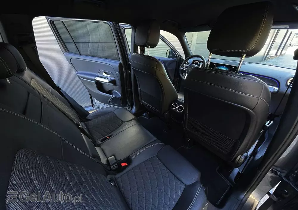 MERCEDES-BENZ GLB 200 d 8G-DCT