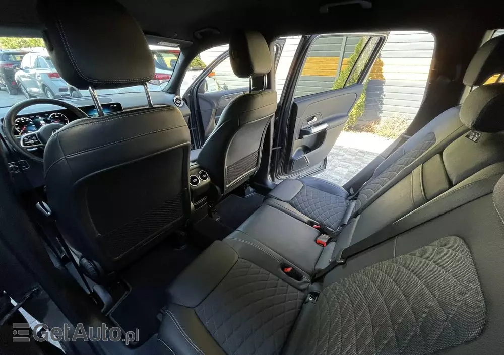 MERCEDES-BENZ GLB 200 d 8G-DCT