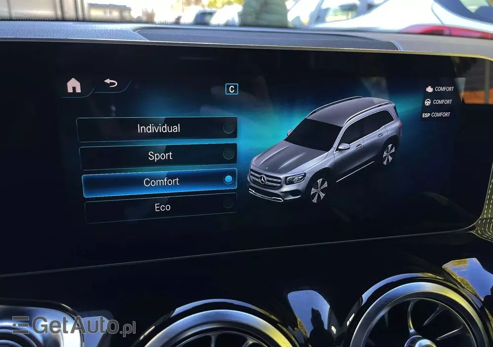 MERCEDES-BENZ GLB 200 d 8G-DCT