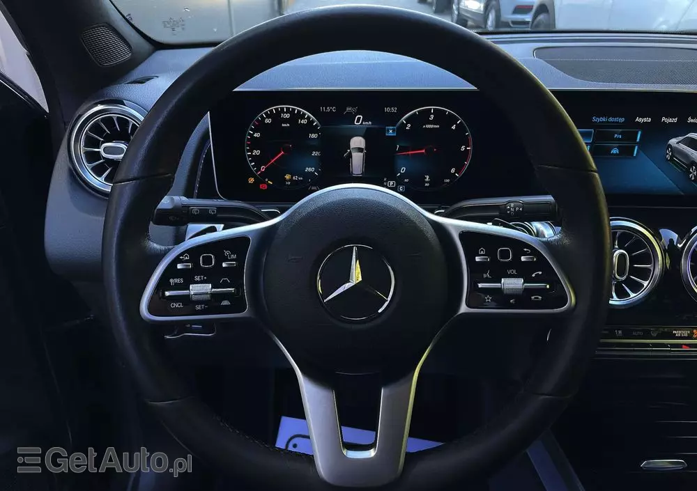 MERCEDES-BENZ GLB 200 d 8G-DCT