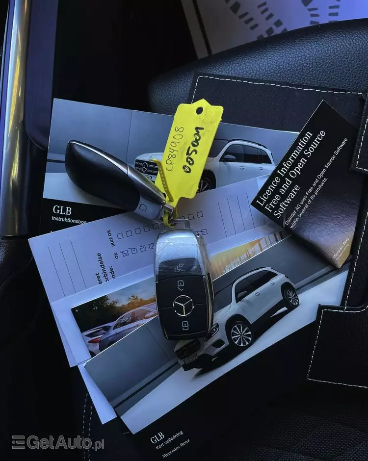 MERCEDES-BENZ GLB 200 d 8G-DCT