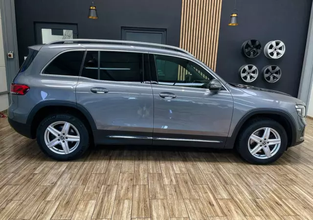 MERCEDES-BENZ GLB 200 d 8G-DCT