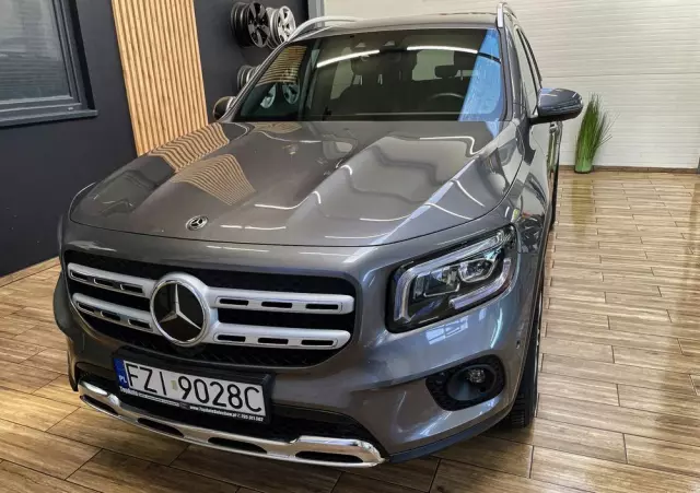 MERCEDES-BENZ GLB 200 d 8G-DCT