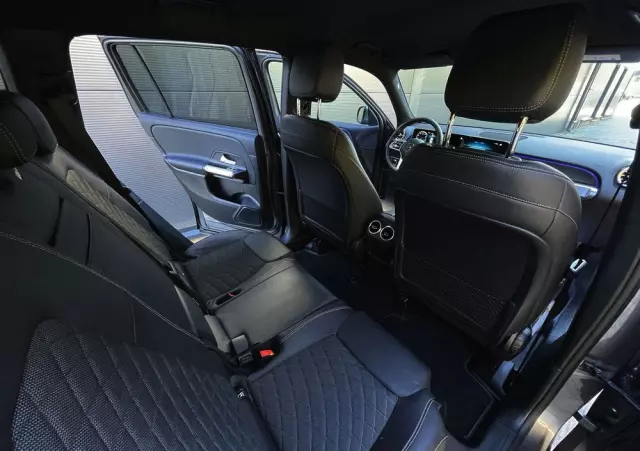 MERCEDES-BENZ GLB 200 d 8G-DCT