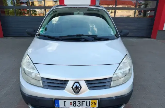 RENAULT Scenic 