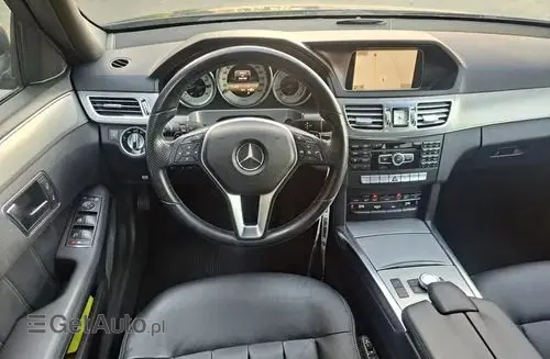 MERCEDES-BENZ Klasa E 