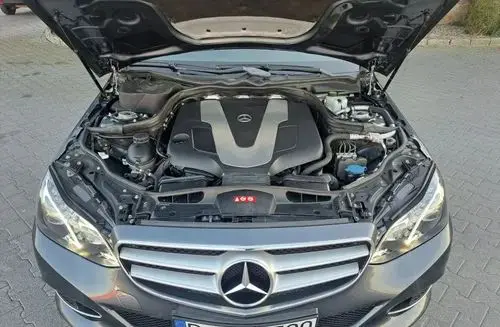 MERCEDES-BENZ Klasa E 