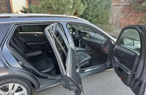 MERCEDES-BENZ Klasa E 