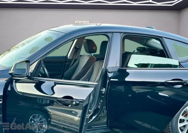 BMW 3GT 320d xDrive Advantage sport