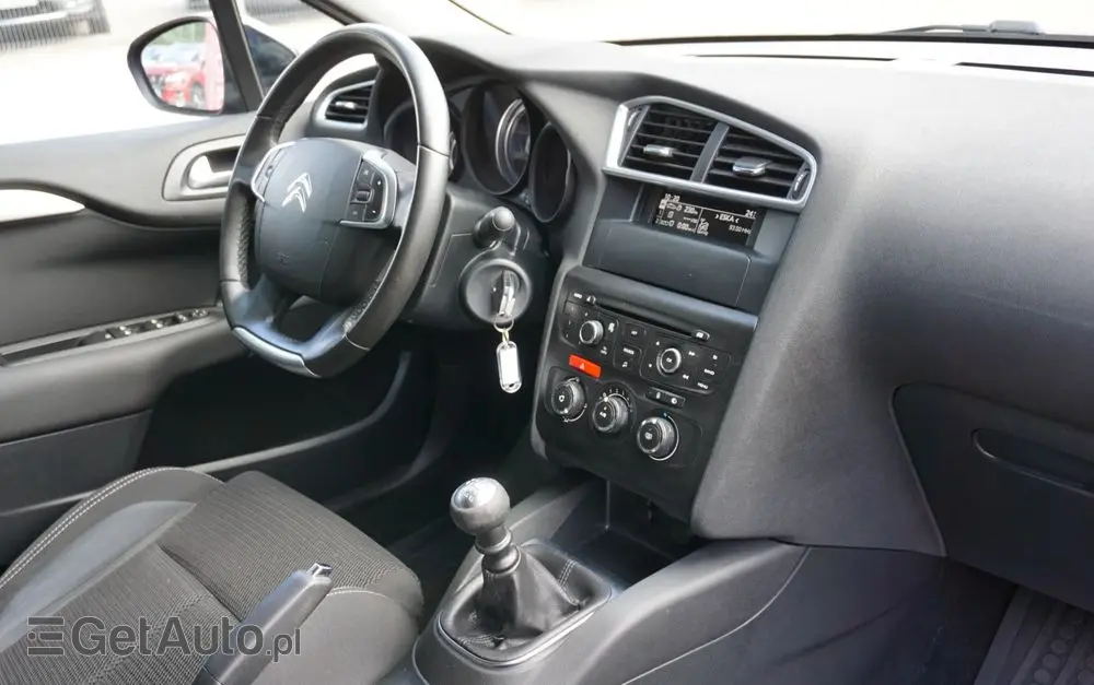 CITROËN C4 1.2 e-THP Selection