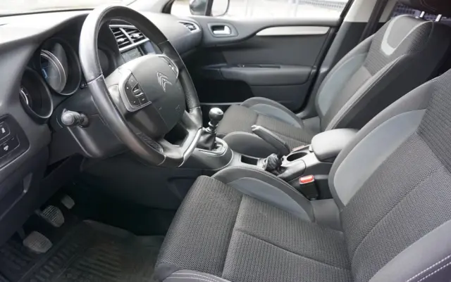 CITROËN C4 1.2 e-THP Selection