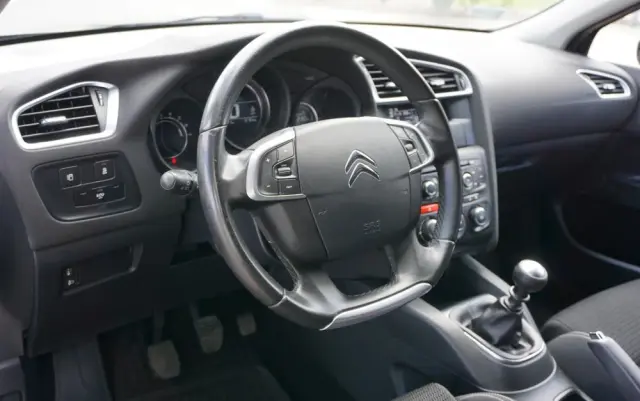 CITROËN C4 1.2 e-THP Selection