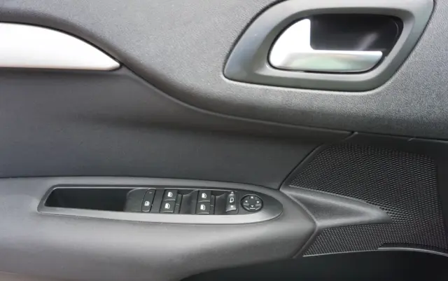 CITROËN C4 1.2 e-THP Selection