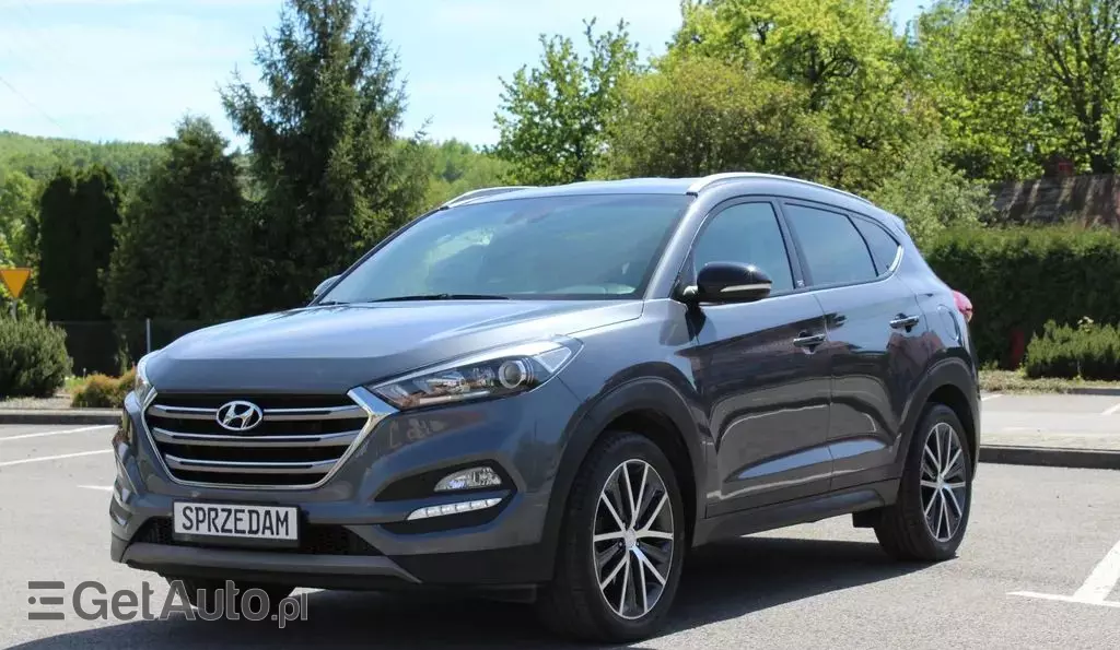 HYUNDAI Tucson 
