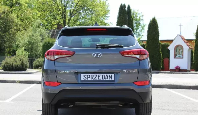 HYUNDAI Tucson 