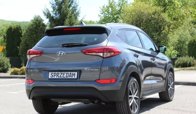HYUNDAI Tucson 