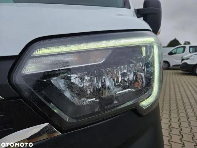 RENAULT Master L3H2 Business