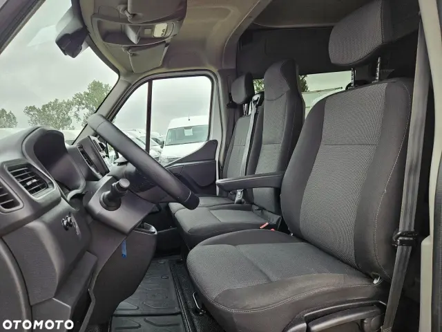 RENAULT Master L3H2 Business