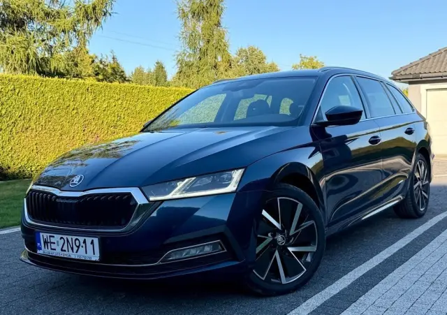SKODA Octavia 2.0 TDI Style DSG
