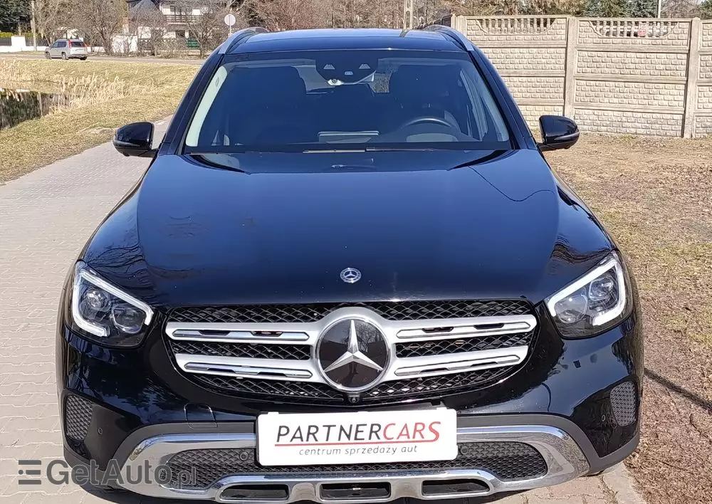 MERCEDES-BENZ GLC 300 d 4-Matic