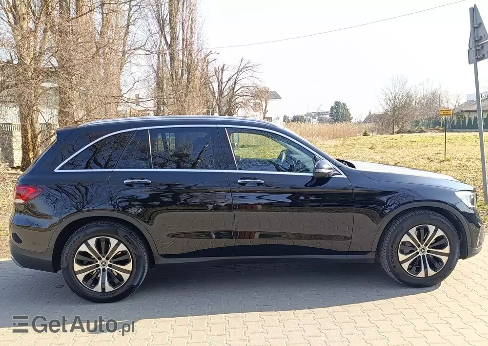 MERCEDES-BENZ GLC 300 d 4-Matic
