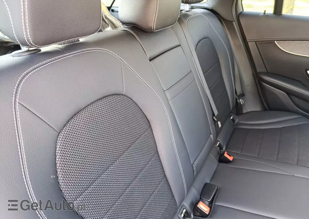 MERCEDES-BENZ GLC 300 d 4-Matic